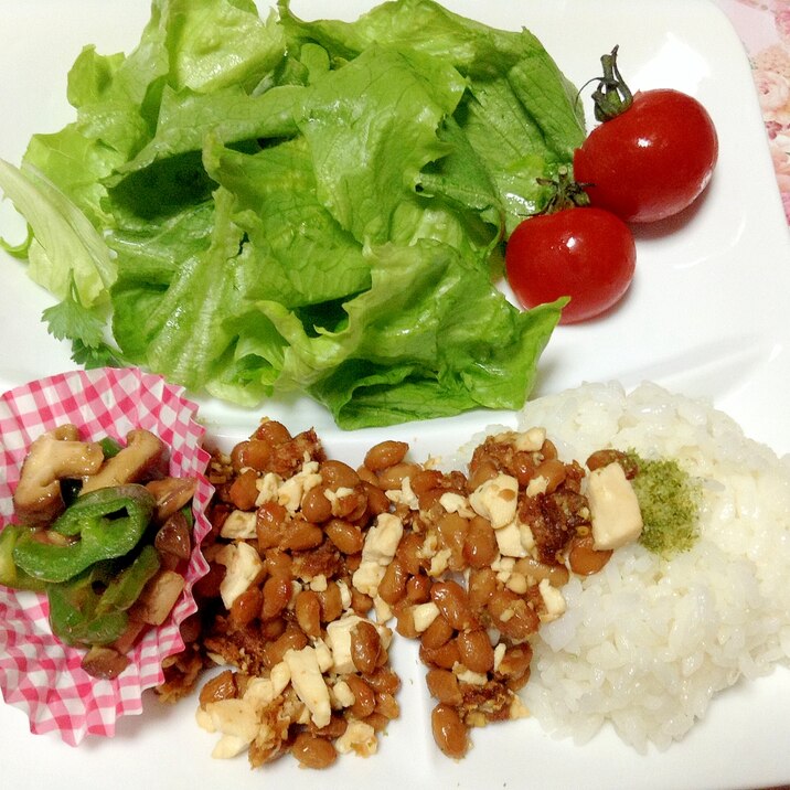 豆腐納豆そぼろ&ピーマン椎茸炒め☆ワンプレート